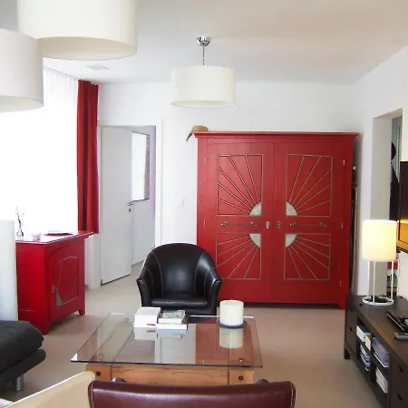 21 By Interhome *